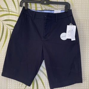 Croft & Barrow NWT Bermuda Mid-Rise Shorts Black Size 6